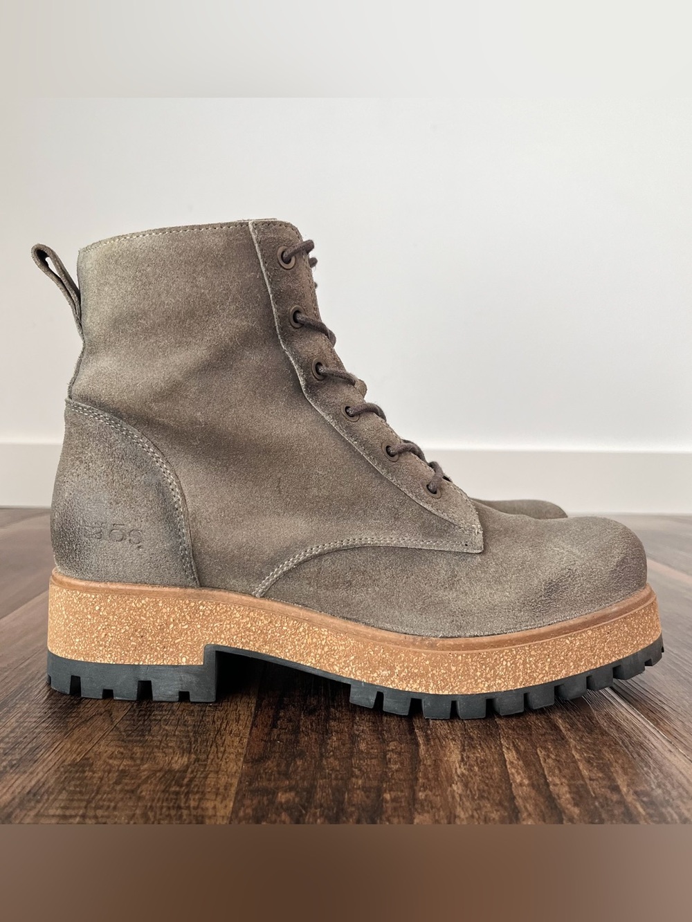 Taos Main Street Leather Platform Boot Zip Lace Up Size 7-7.5 EU 38 Gray Burnish